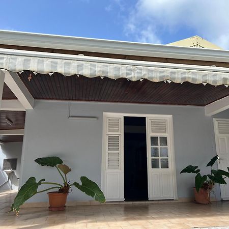 Villa à louer à Sainte-Anne en Martinique Esterno foto